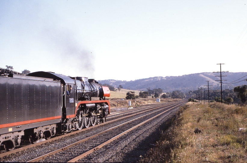 116238: Apex Quarry Siding Kilmore East Up ARHS Special R 707