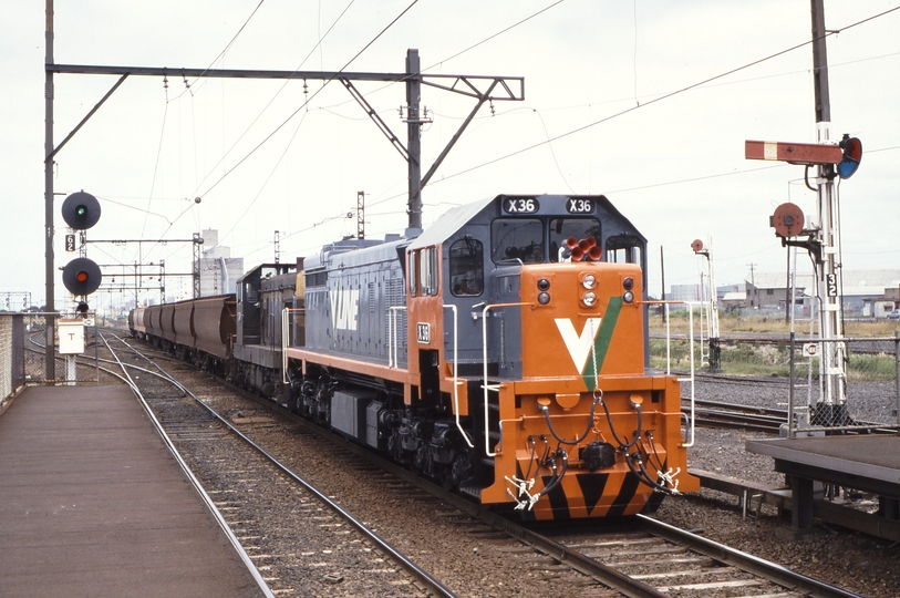 116274: Sunshine 9330 Freight North Geelong to Seymour X 36 T 347