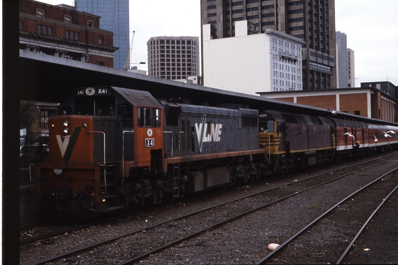 116321: Spencer Street 8661 Down Intercapital Daylight Express X 41 42217