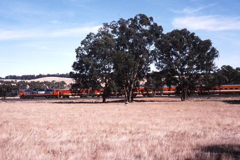 116351: Broadford up side 8308 Up Passenger from Cobram N 4xx