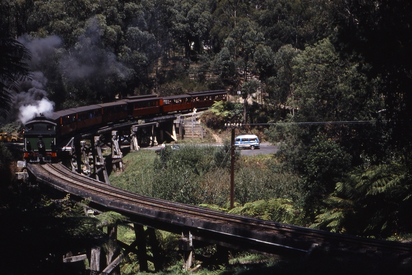 116366: Monbulk Creek Trestle Up Passenger 7A