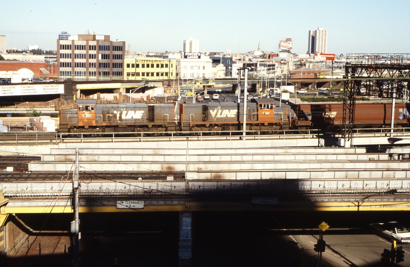 116479: Flinders Street Viaduct at Market Street 9427 Down Briquette Empty T 407 T 402