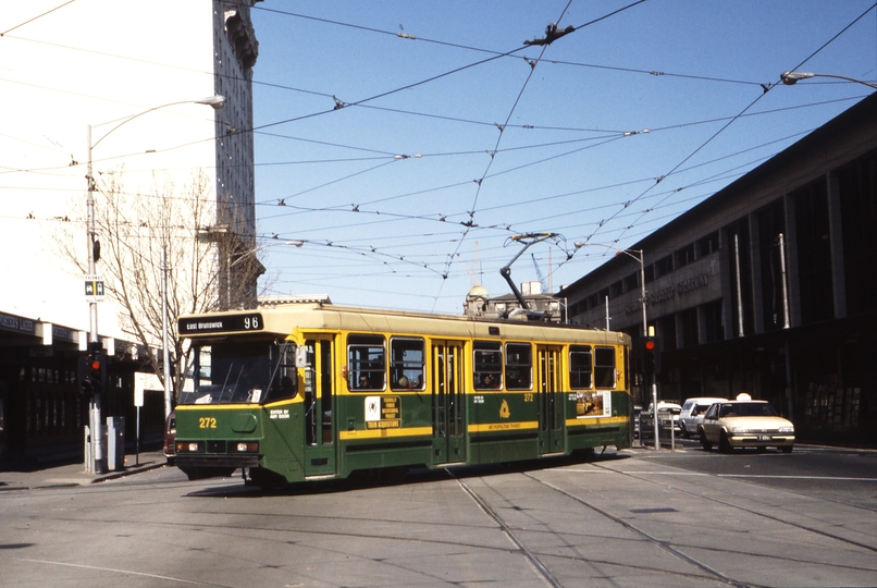 116548: Spencer Street at Bourke Street Up Route 96 A2 272 turning into Bourke Street