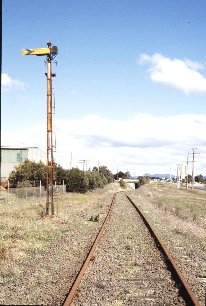 116576: Traralgon Up Distant Signal Maffra Line