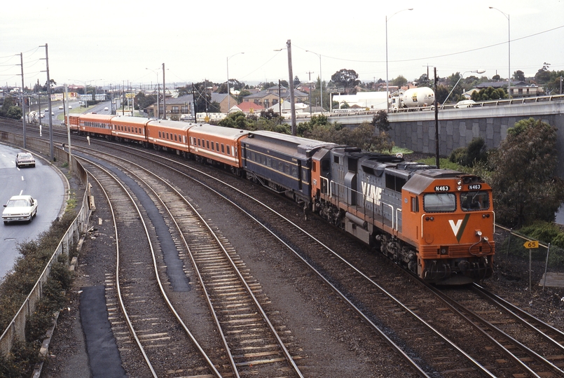 116627: Geelong A 8229 12 00 arrival Passenger N 463