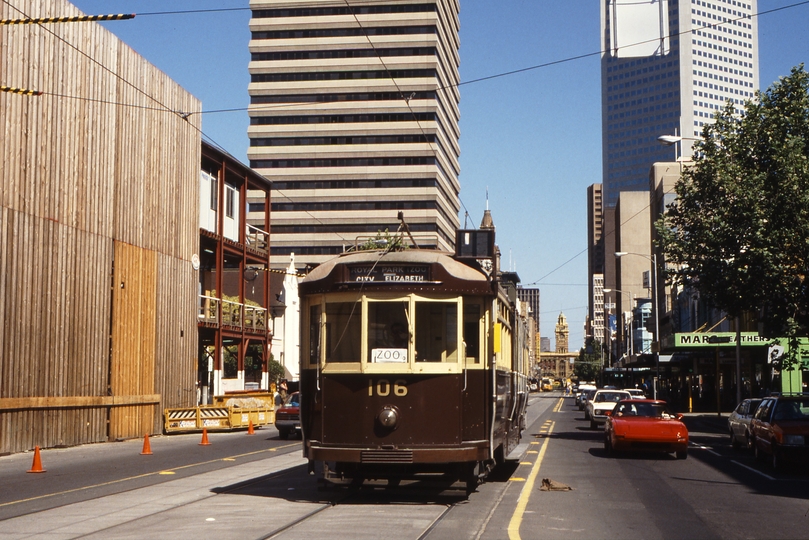 116766: Elizabeth Street at Latrobe Street Down to Zoo L 106