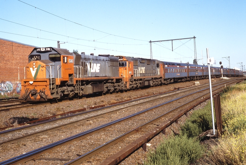 116866: Middle Footscray up side km 6 8120 Up Overland Express X 45 N 475