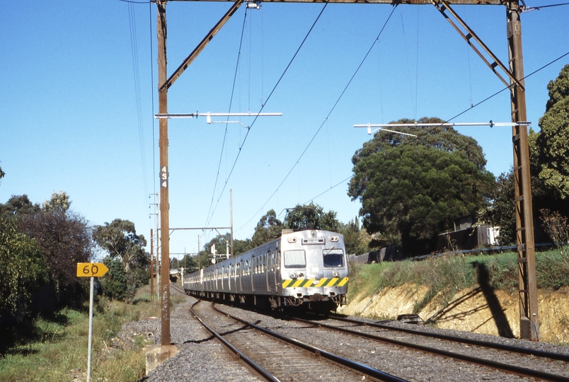 116885: Rosanna Junction Down Suburban 6-car Hitachi