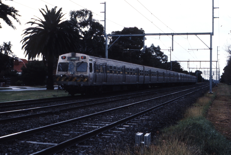 116906: Glenhuntly down side Down Suburban 6-car Hitachi