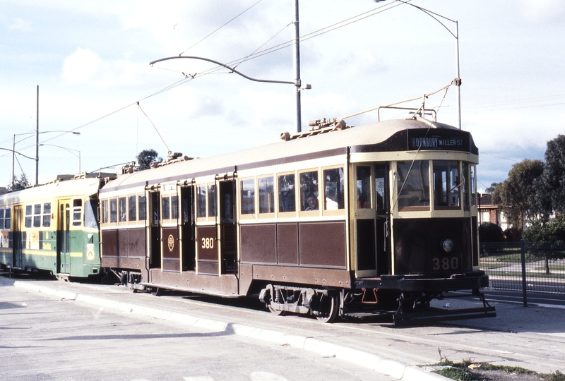 116915: Bundoora Terminus Z3 208 and Up ARHS Special W 380