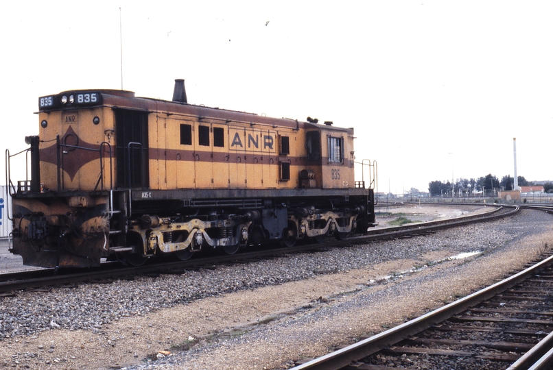 116963: Islington freight Terminal Shunter 835 sg