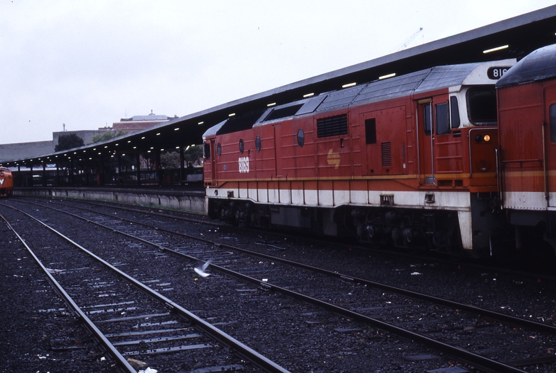 117017: Spencer Street 8661 Down Intercapital Daylight Express 8169