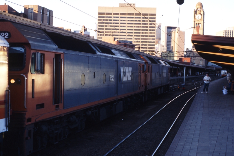 117063: Sydney Central Up Empty Cars to form Pacific Coast Motorail G 516 G 522