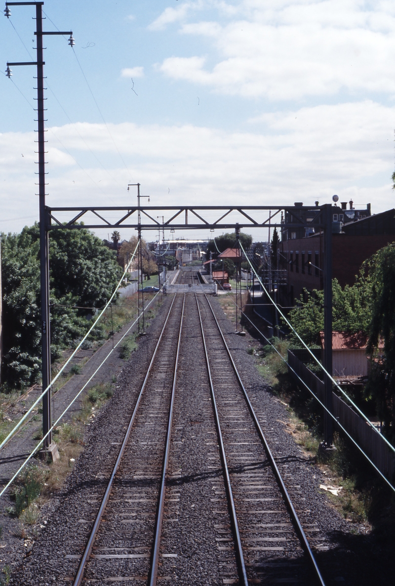 117112: Upfield Line km 7 Looking towards Brunswick