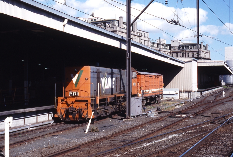 117125: Spencer Street Shunter Y 171