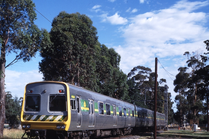 117160: Fawkner down end Down Suburban 3-car Comeng 433 M leading