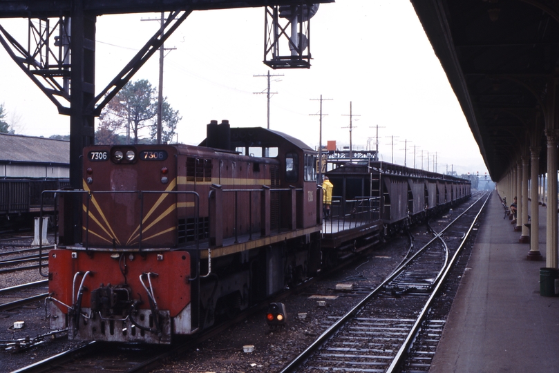 117229: Albury Shunter 7306