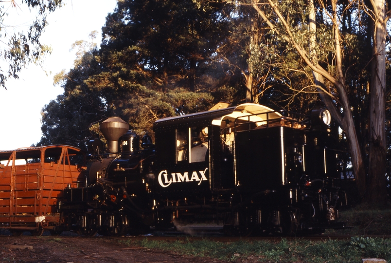 117303: Menzies Creek Climax 1694 shunting