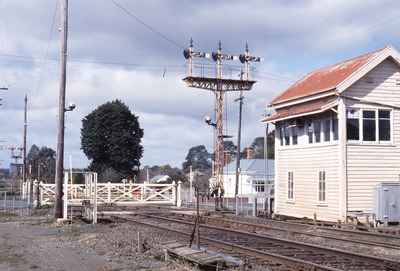 117332: Linton Junction Looking towards Melbourne