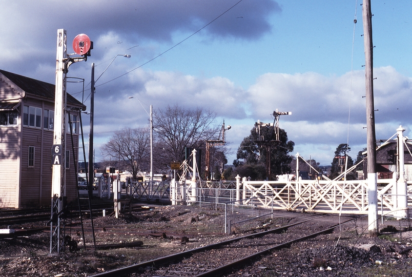 117354: Ballarat East Humffray Street Gates Looking towards Melbourne