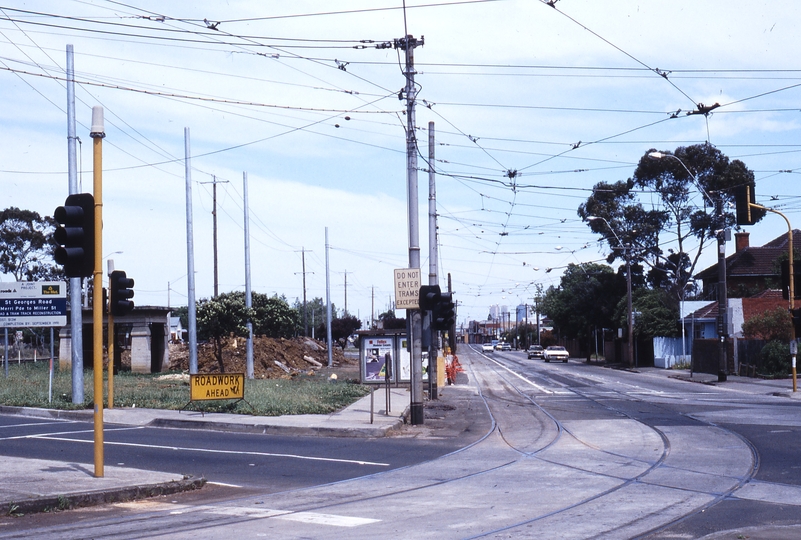 117391: St Georges Road at Miller Street Looking South