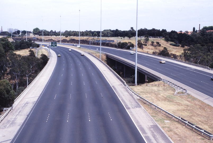 117412: Eastern Freeway at Yarra Boulevard Looking West