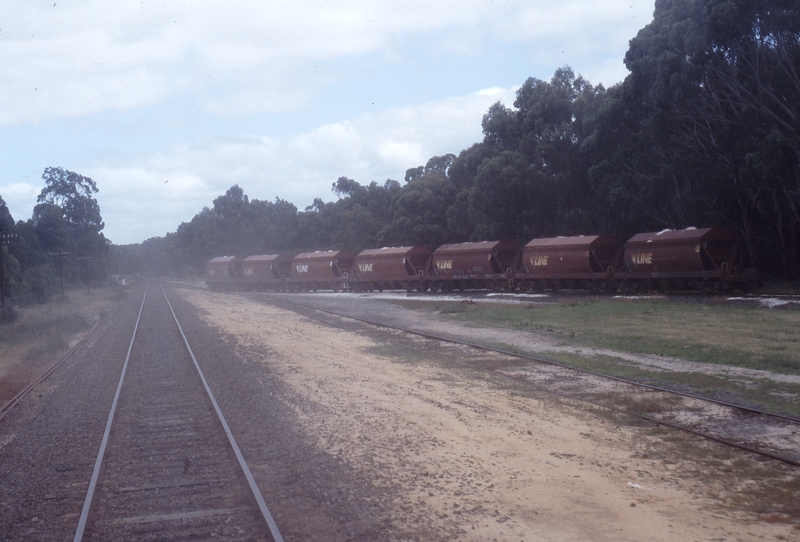 117427: Australian Glass Company Siding Looking towards Melbourne