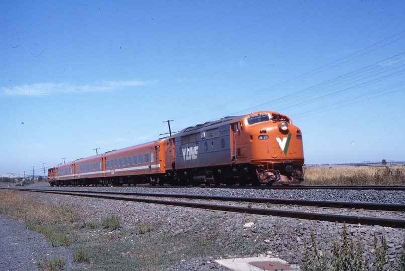 117495: Beveridge 8311 Down Albury Passenger A 71