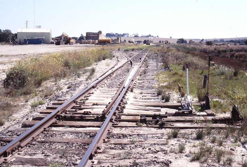 117508: Lakers Siding Looking towards Drysdale