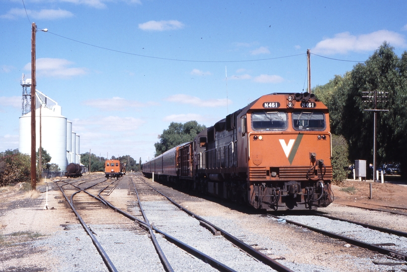 117526: Swan Hill 8031 Down Passenger N 461