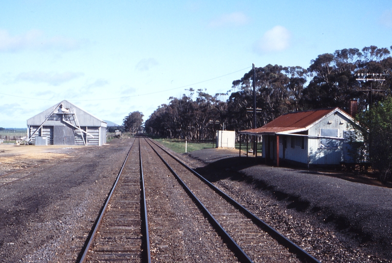 117678: Lismore Looking towards Maroona