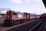 117712: Spencer Street Up Intercapital Daylight Express Consist X 37 Blackbanned