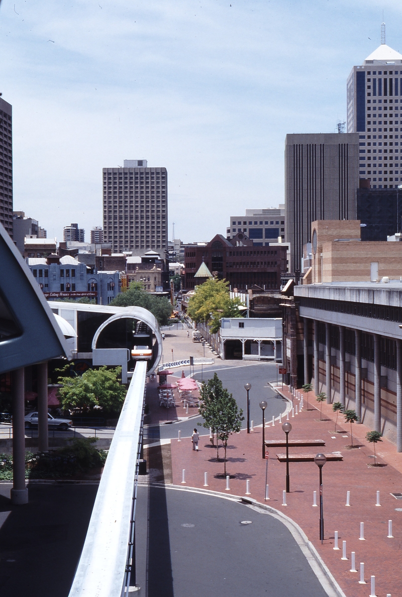 117975: Sydney TNT Monorail Train at Haymarket Station