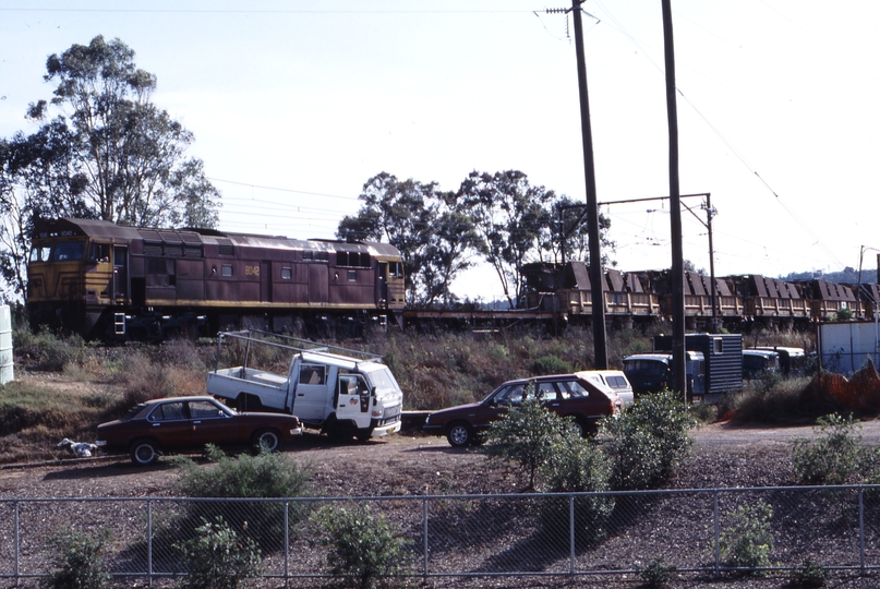 117989: Emu Plains Work Train 8042