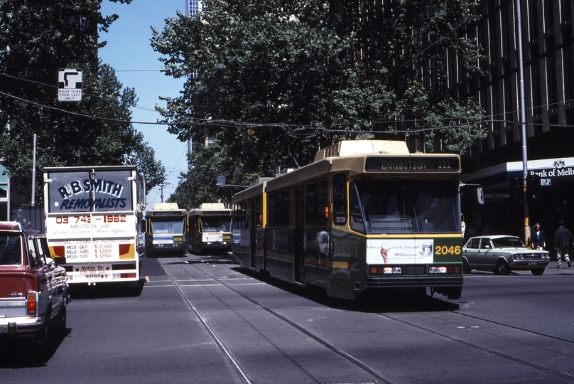 118009: Bourke Street at Queen Street Up B1 2006 and Down B2 2059 B2 2046