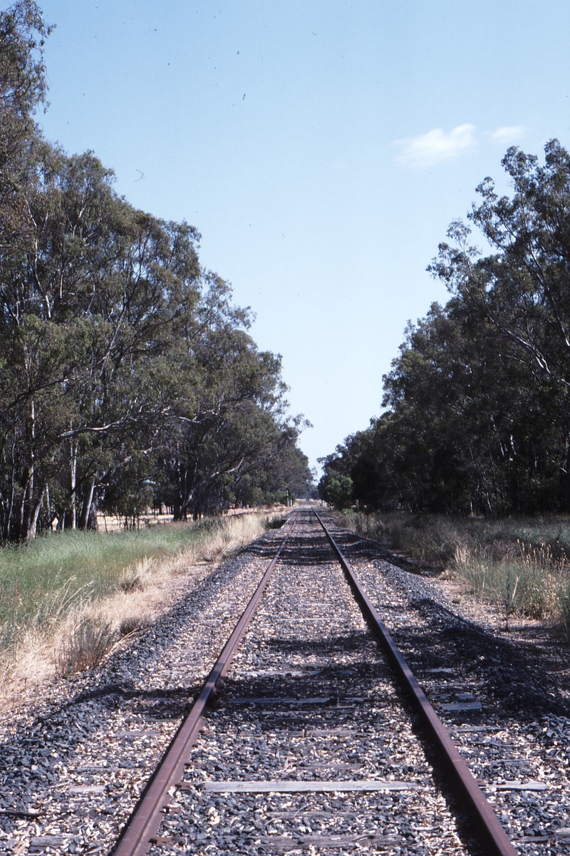 118107: Mywee Ballast Pits Looking towards Tocumwal