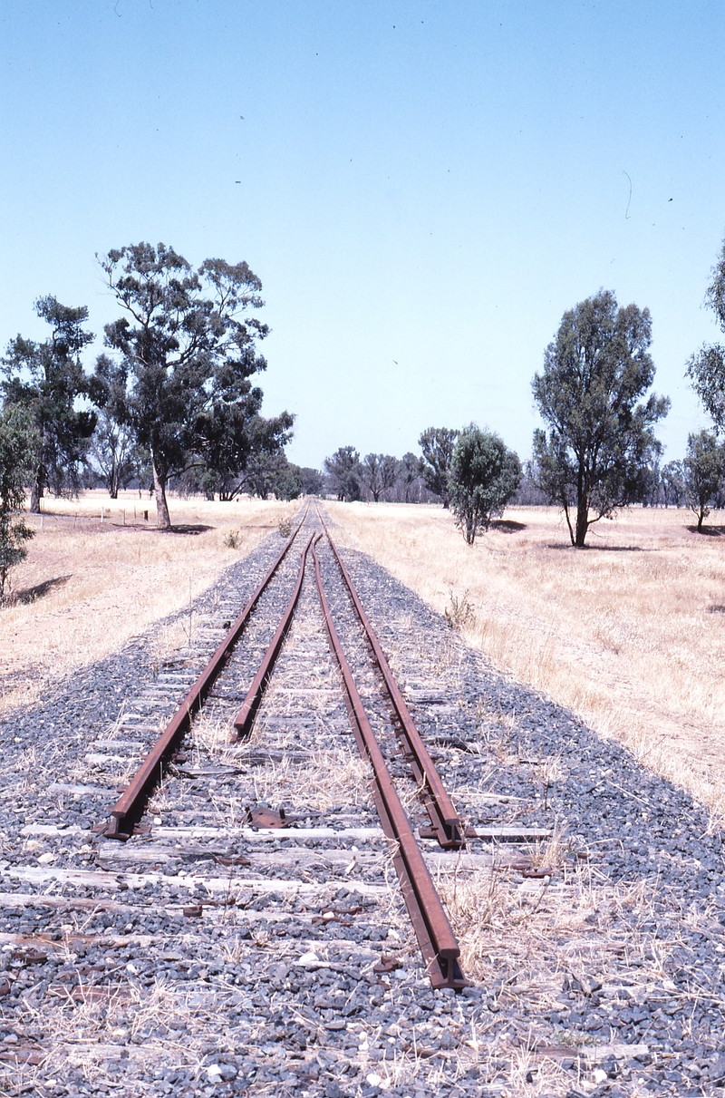 118113: Martins Siding Looking towards Melbourne