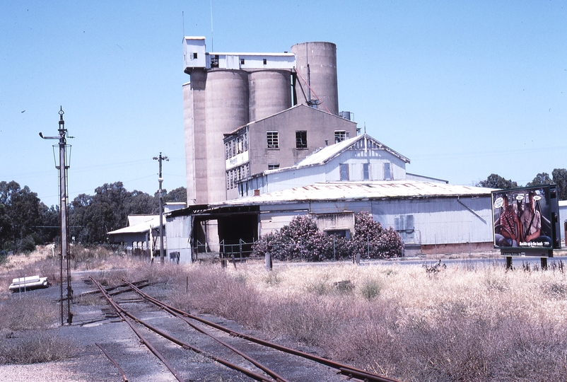 118126: Tocumwal Melbourne End Looking South