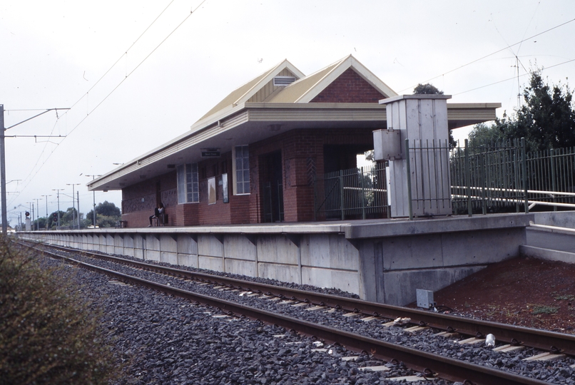 118171: Westona Looking towards Altona