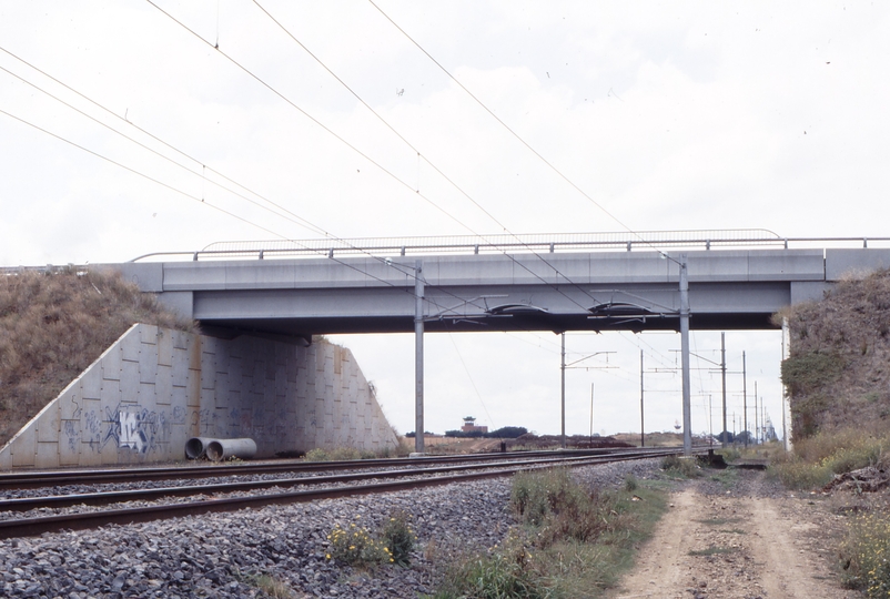 118183: Geelong Line at Forsyth Road Looking towards Melbourne