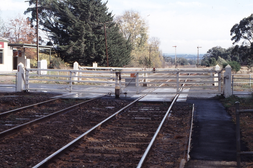 118422: Gisborne Looking towards Bendigo