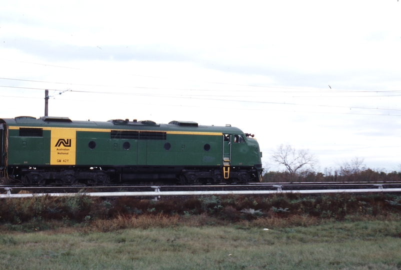 118437: km 11.8 Geelong Line Champion Road Level Crossing 9169 Down Intersystem Express Goods GM 42 G 541