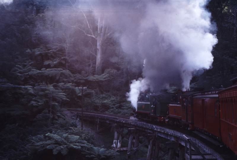 118481: Monbulk Crek Trestle Up Combined Passenger and VIP Inspection Special 7A 14A