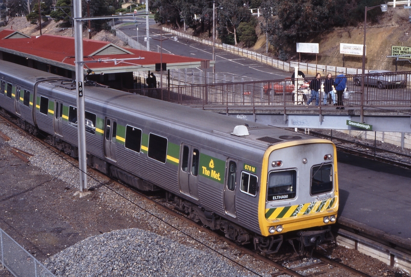 118539: Greensborough Down Suburban 3-car Comeng 678 M trailing