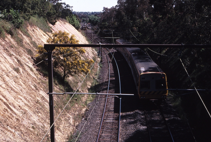 118665: Ashburton Line Dion Street Bridge Down Suburban 3-car Comeng