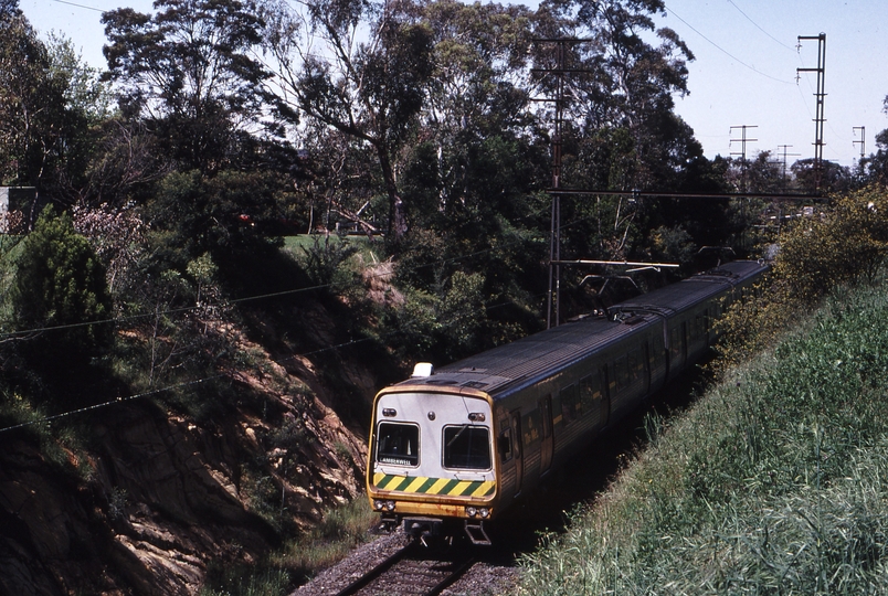 118666: Alamein Up Suburban 3-car Comeng