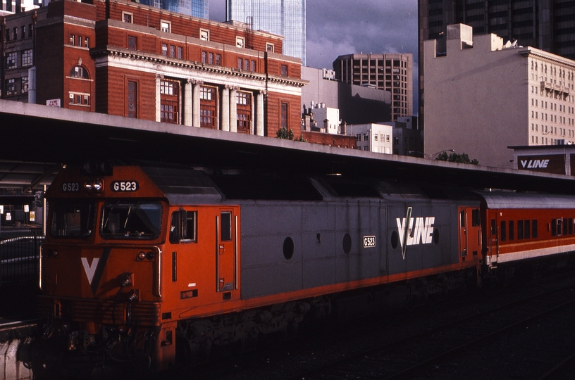 118726: Spencer Street 8625 Down Sydney Express G 523