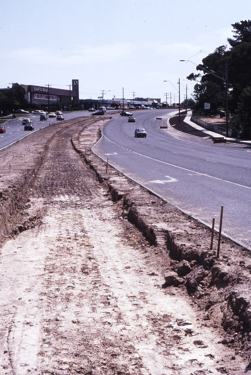 118732: Burwood Highway at Crow Street Looking West