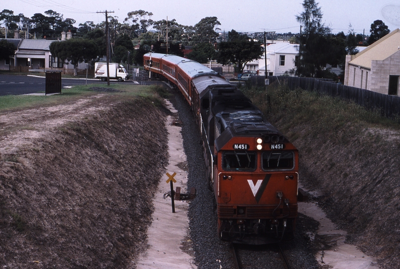 118812: Geelong Tunnel South Portal 8240 Up Passenger N 451