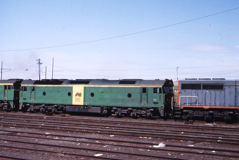 118835: Tottenham Yard 9169 Freight to Adelaide G 516 C 502 BL 28 704